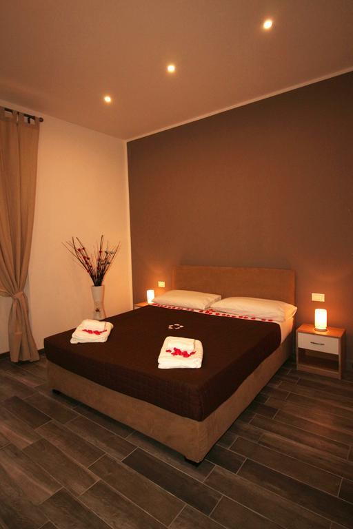 Mi.Ro Rooms Roma Esterno foto